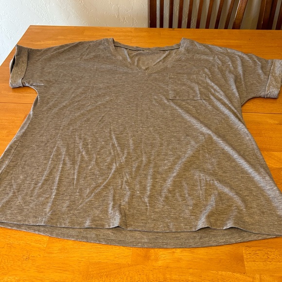 Gray rolled sleeve v-neck top - Picture 2 of 6